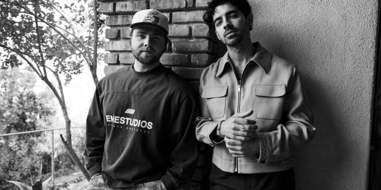 ALEX WARREN & JOE JONAS