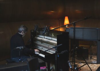 “Colours of Time” by Shyfrin Alliance Combines Progressive Sound with Emotional Depth